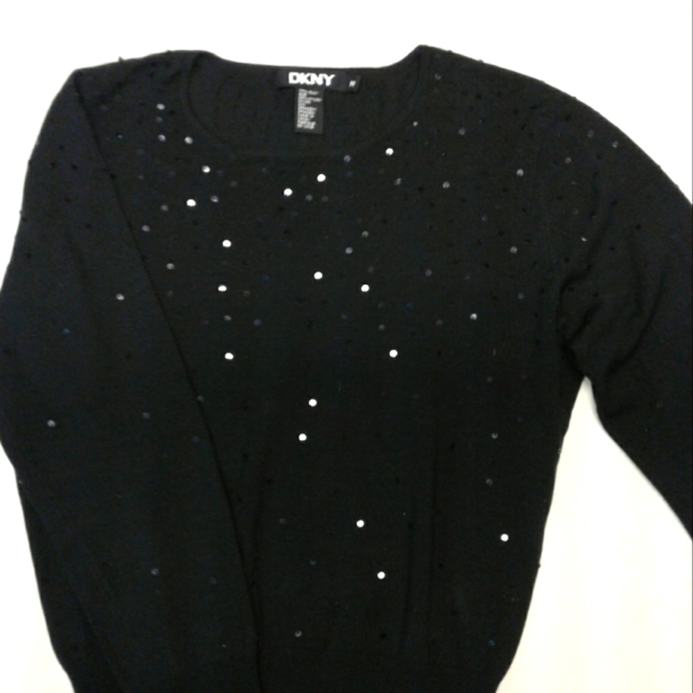 DKNY black top w sequence embellish